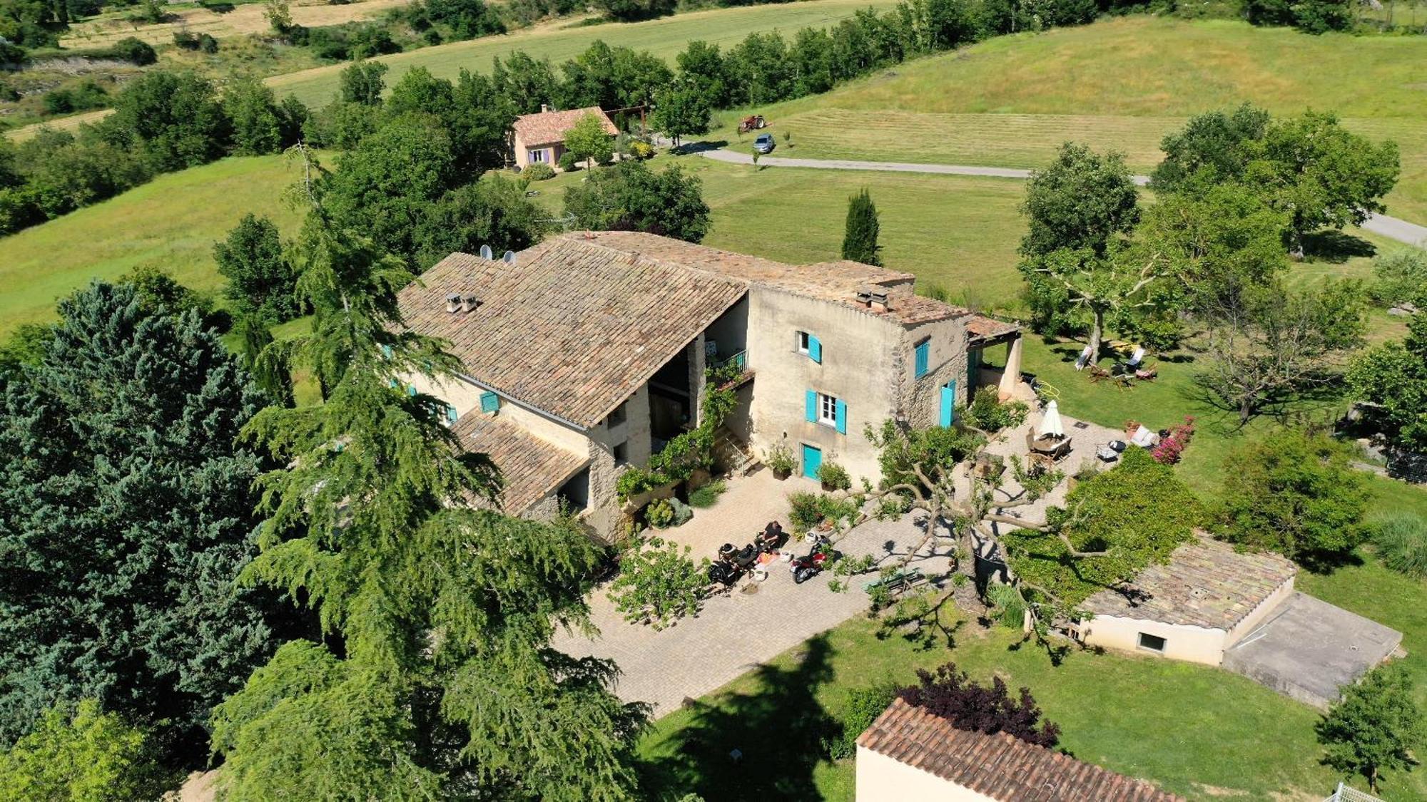 Les Demeures Du Clos Niozelles Esterno foto